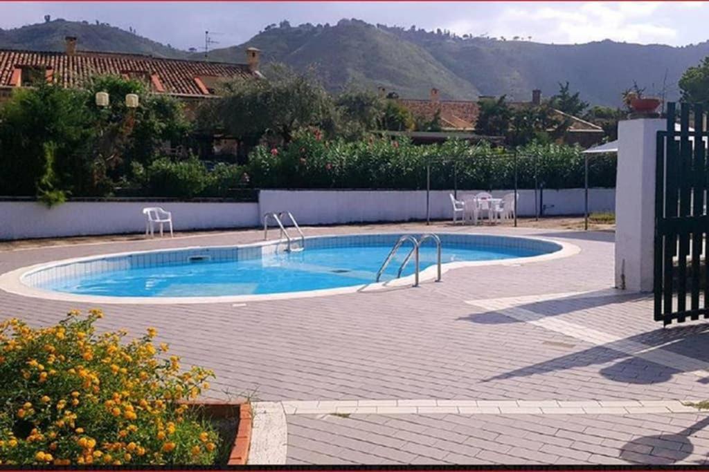 Hh Selection Emiro Villa Lascari Buitenkant foto