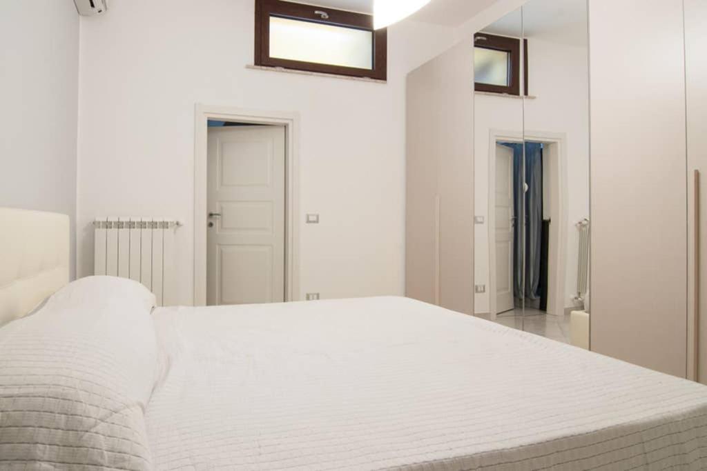 Hh Selection Emiro Villa Lascari Buitenkant foto