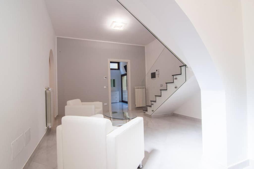 Hh Selection Emiro Villa Lascari Buitenkant foto